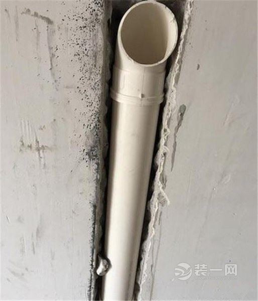 壁挂电视机的插座如何安装最好